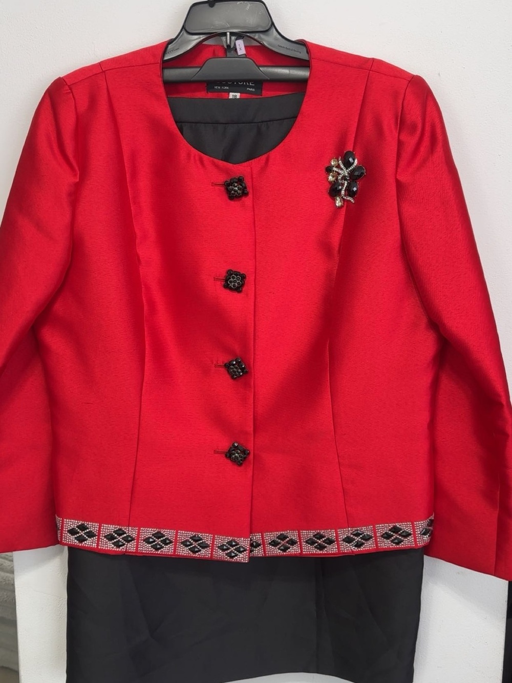 Le Suit Red Button-Front Women's Blazer with Embellished Trim